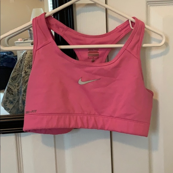 Nike sports bra - Picture 1 of 4